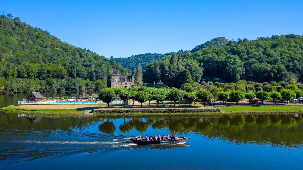 Camping Le Chateau Du Gibanel Saint-Martial-Entraygues 外观 照片
