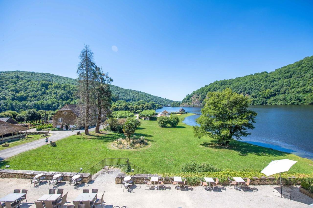 Camping Le Chateau Du Gibanel Saint-Martial-Entraygues 外观 照片