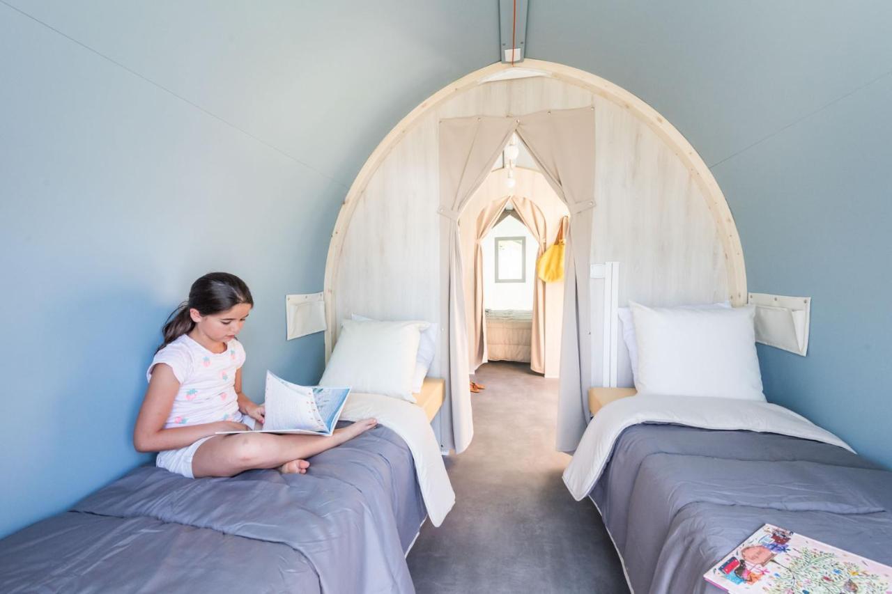 Camping Le Chateau Du Gibanel Saint-Martial-Entraygues 外观 照片