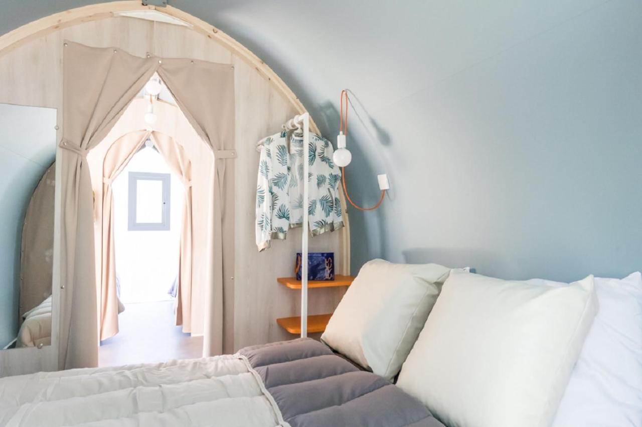 Camping Le Chateau Du Gibanel Saint-Martial-Entraygues 外观 照片